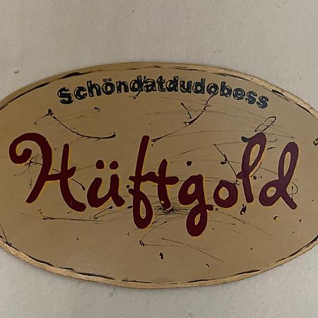 Апартаменты Hueftgold Schlafen & Wohnen Моншау Экстерьер фото