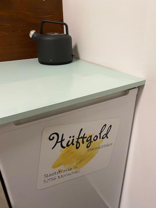 Апартаменты Hueftgold Schlafen & Wohnen Моншау Экстерьер фото